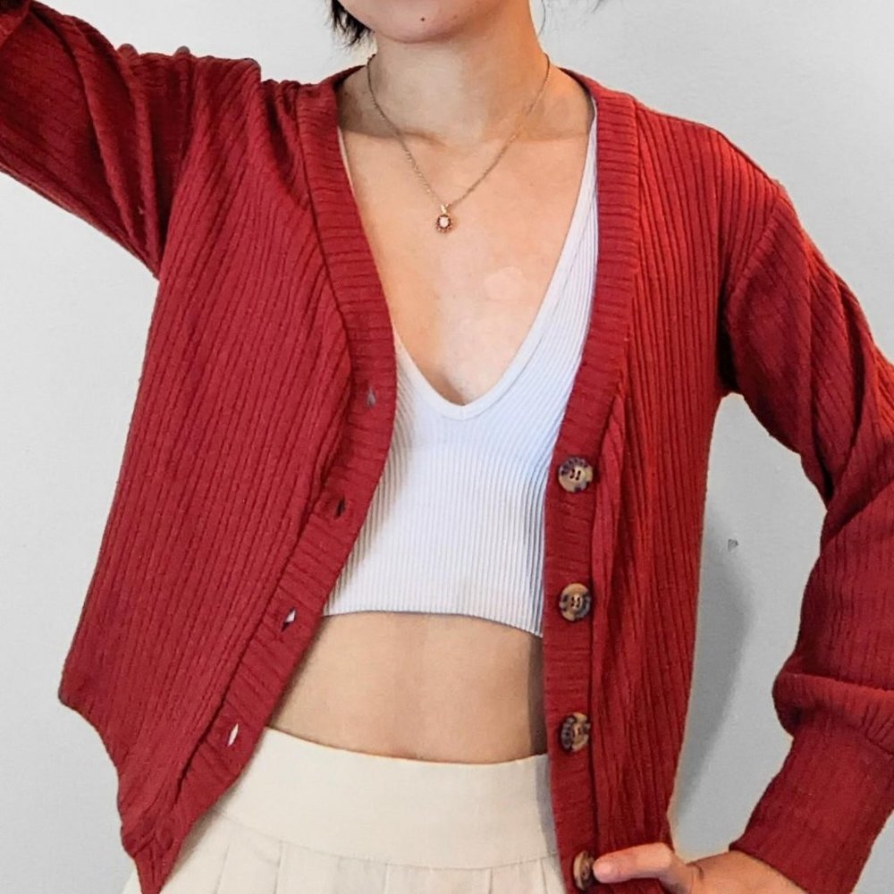 70s Red-Orange Cropped Button Ribbed Cardigan - image 1